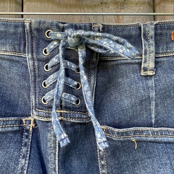 Pilcro Lace‑Up High Rise Flare Jeans Medium Wash Size 28 — 70s Boho Chic Anthro - Picture 4 of 16